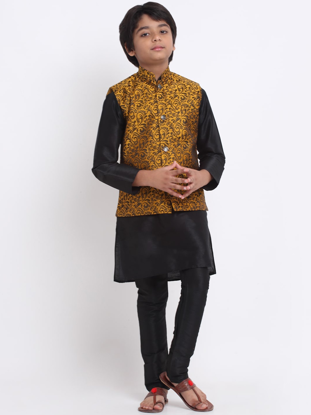 

KRAFT INDIA Kurta & Churidar With Nehru Jacket, Black