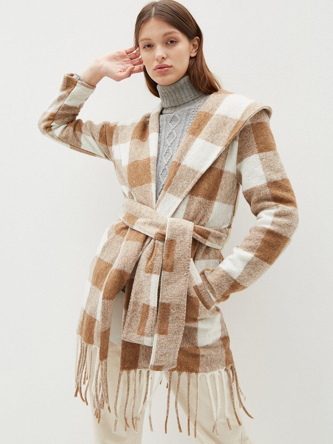 

DOROTHY PERKINS Beige & Off-White Checked Fringed Belted Wrap Coat