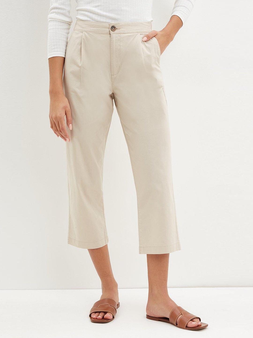 

DOROTHY PERKINS Women Cream-Coloured Pure Cotton Crop Trousers