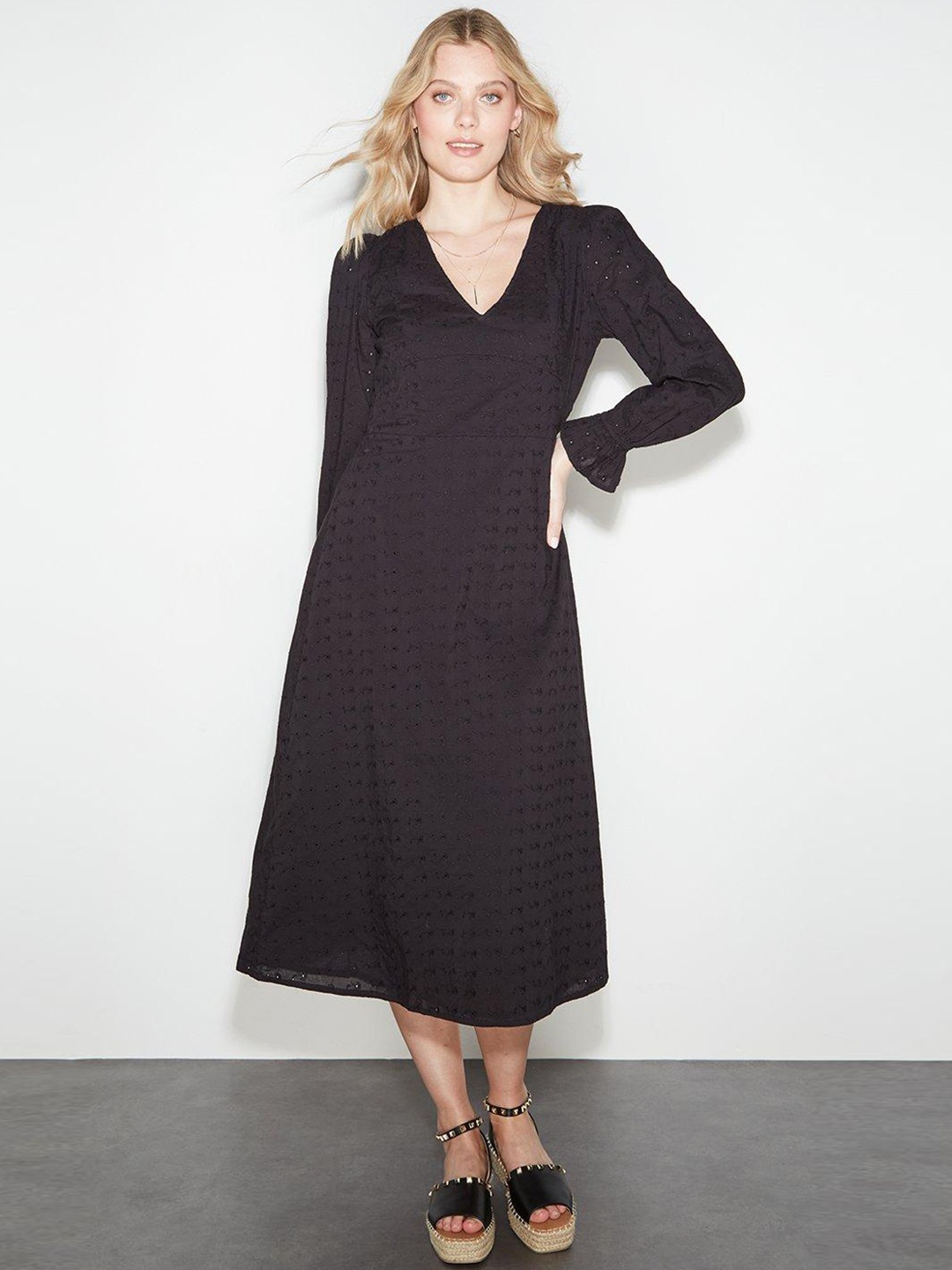 

DOROTHY PERKINS Black Floral Embroidered A-Line Midi Dress