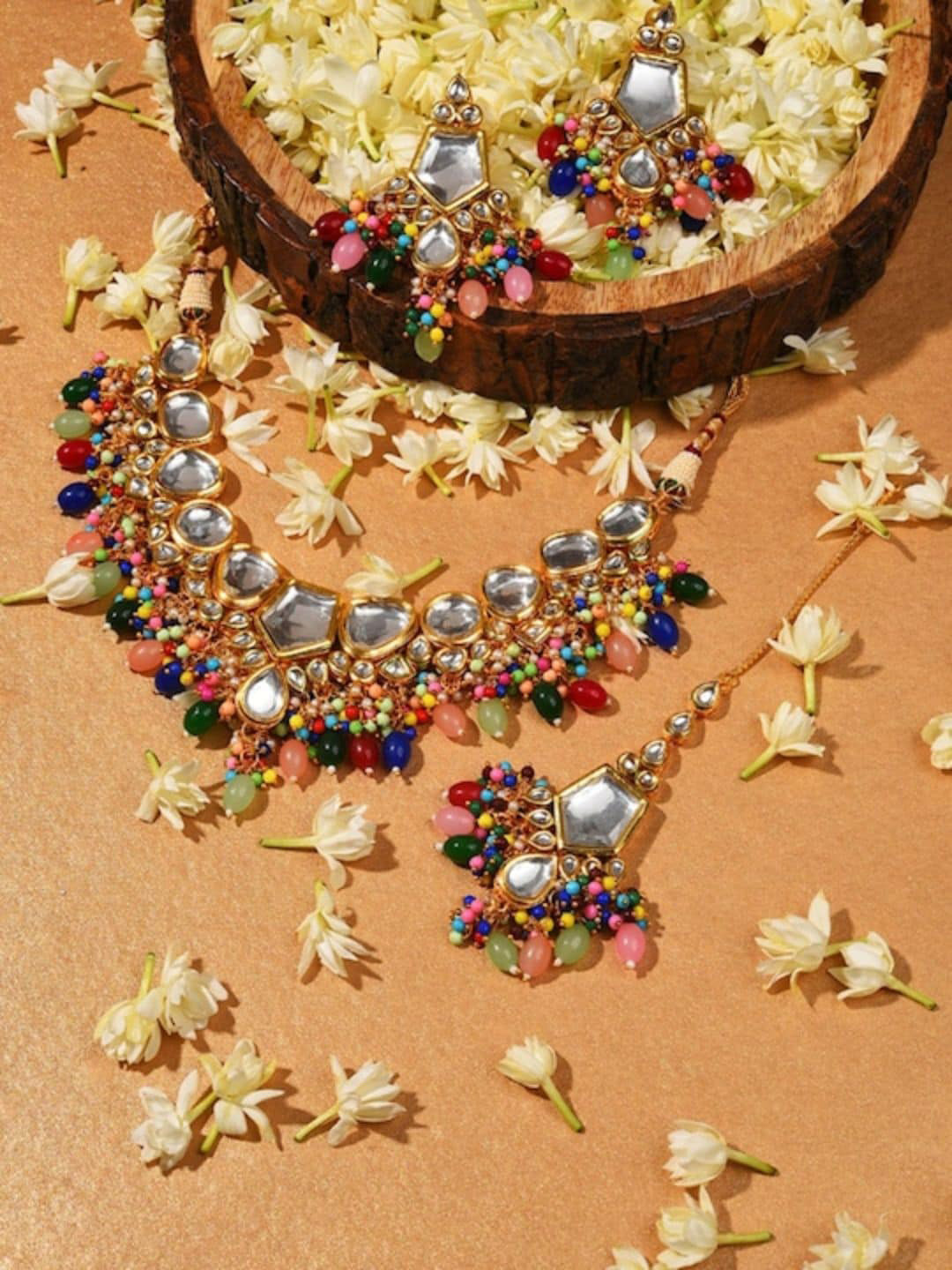 

SOHI Silver-Plated Red Stone Studded Jewellery Set