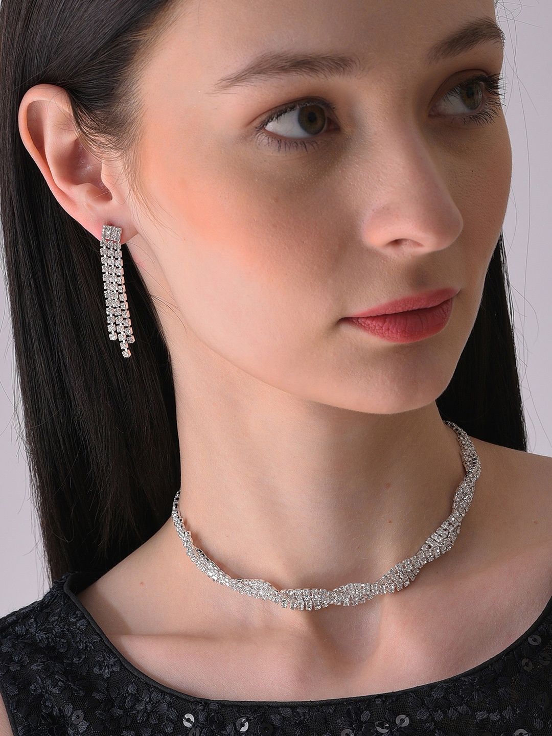 

SOHI Women Silver-Plated White Stone-Studded Jewellery Set