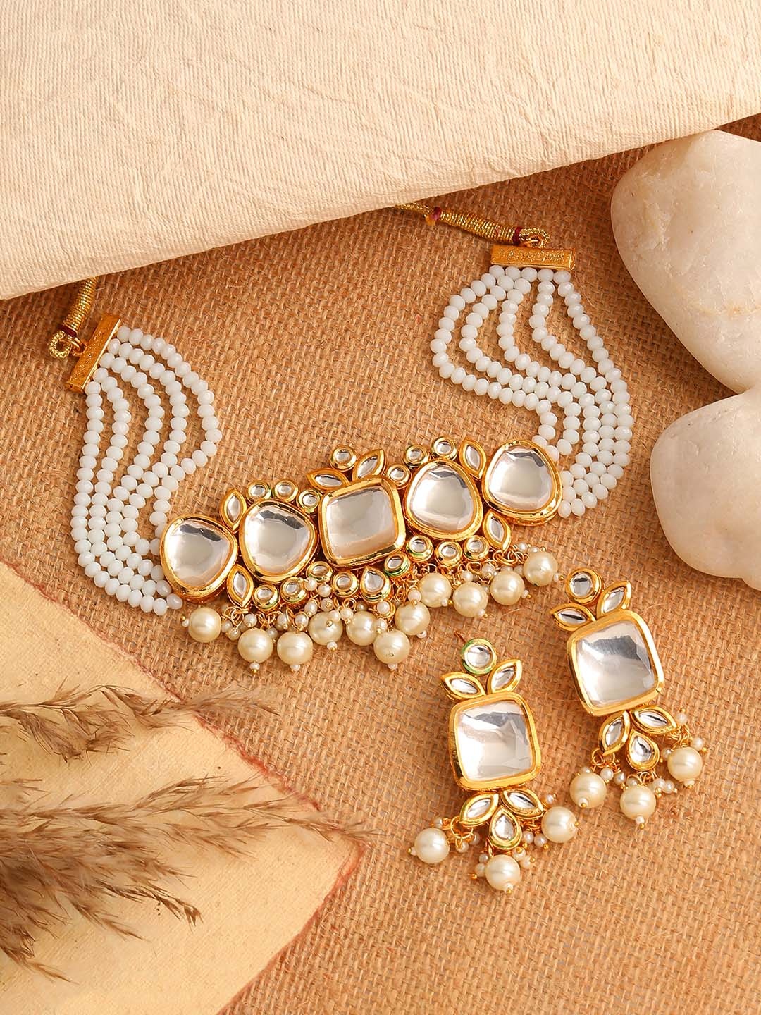 

SOHI Gold-Plated White Kundan-Studded Jewellery Set