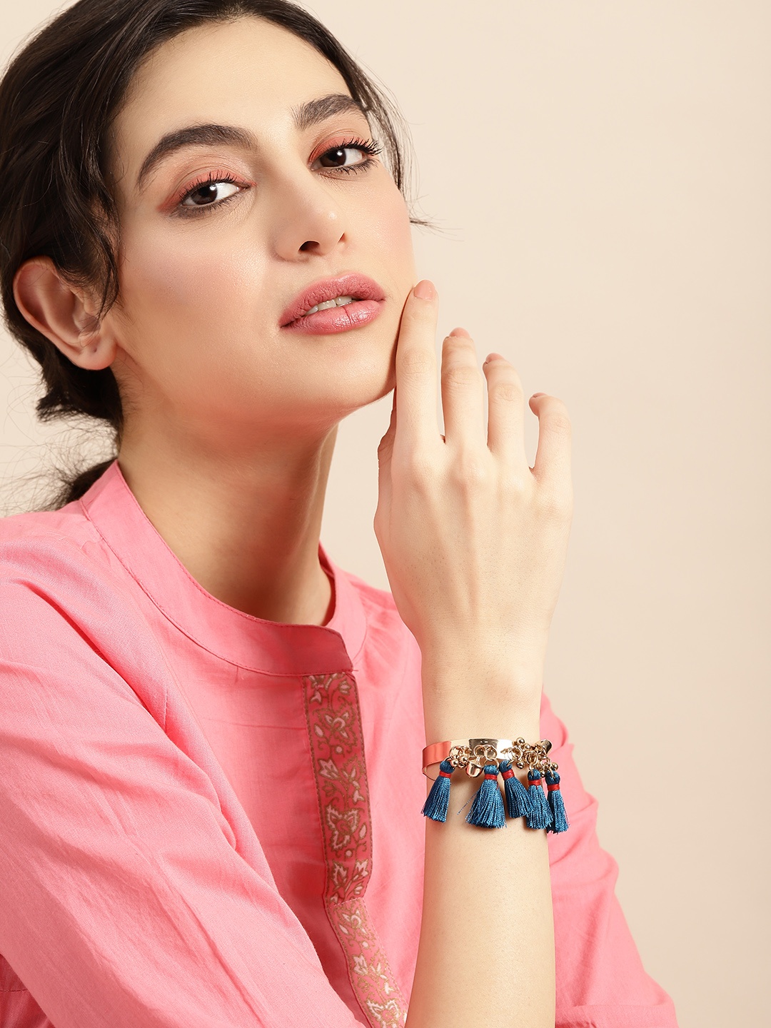 

Sangria Women Tasselled Cuff Bracelet, Gold