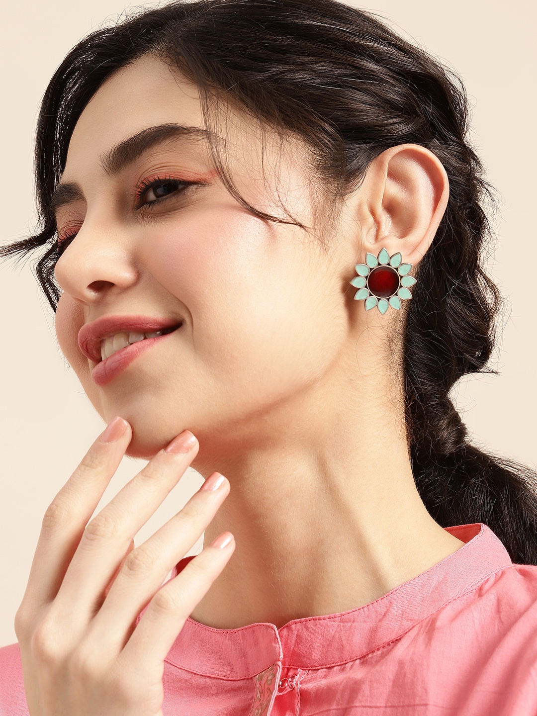 

Sangria Floral Studs Earrings, Red