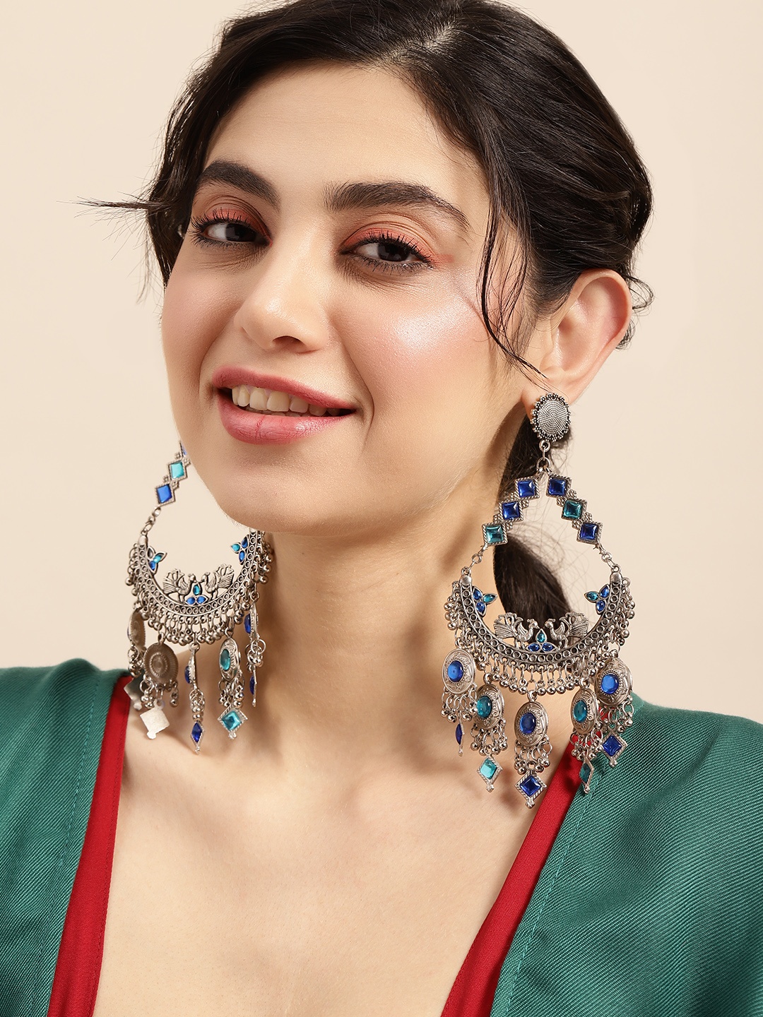 

Sangria Oxidised Crescent Shaped Chandbalis, Silver