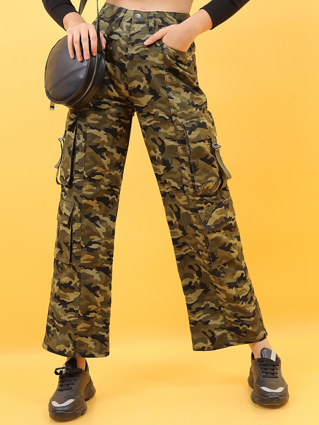 

Tokyo Talkies Women Olive Green Cotton Jeans