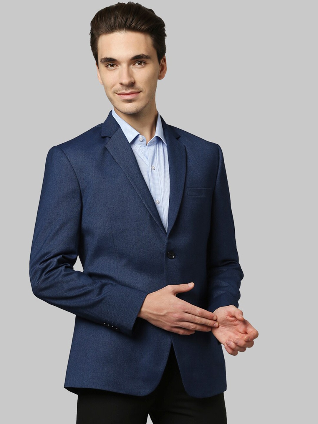 

Raymond Men Blue Single-Breasted Two Piece Formal Suit
