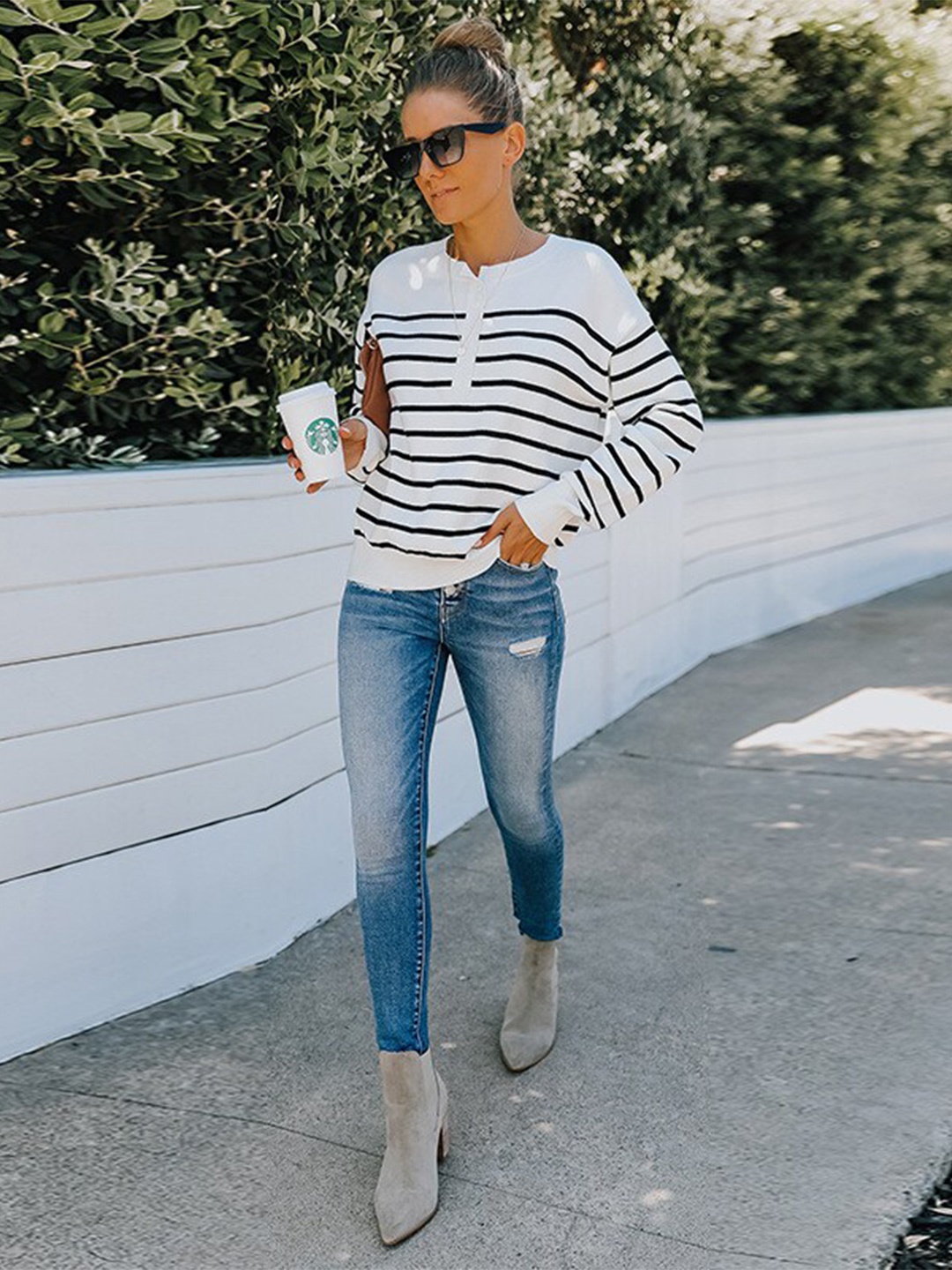 

StyleCast White & Black Horizontal Striped Acrylic Top