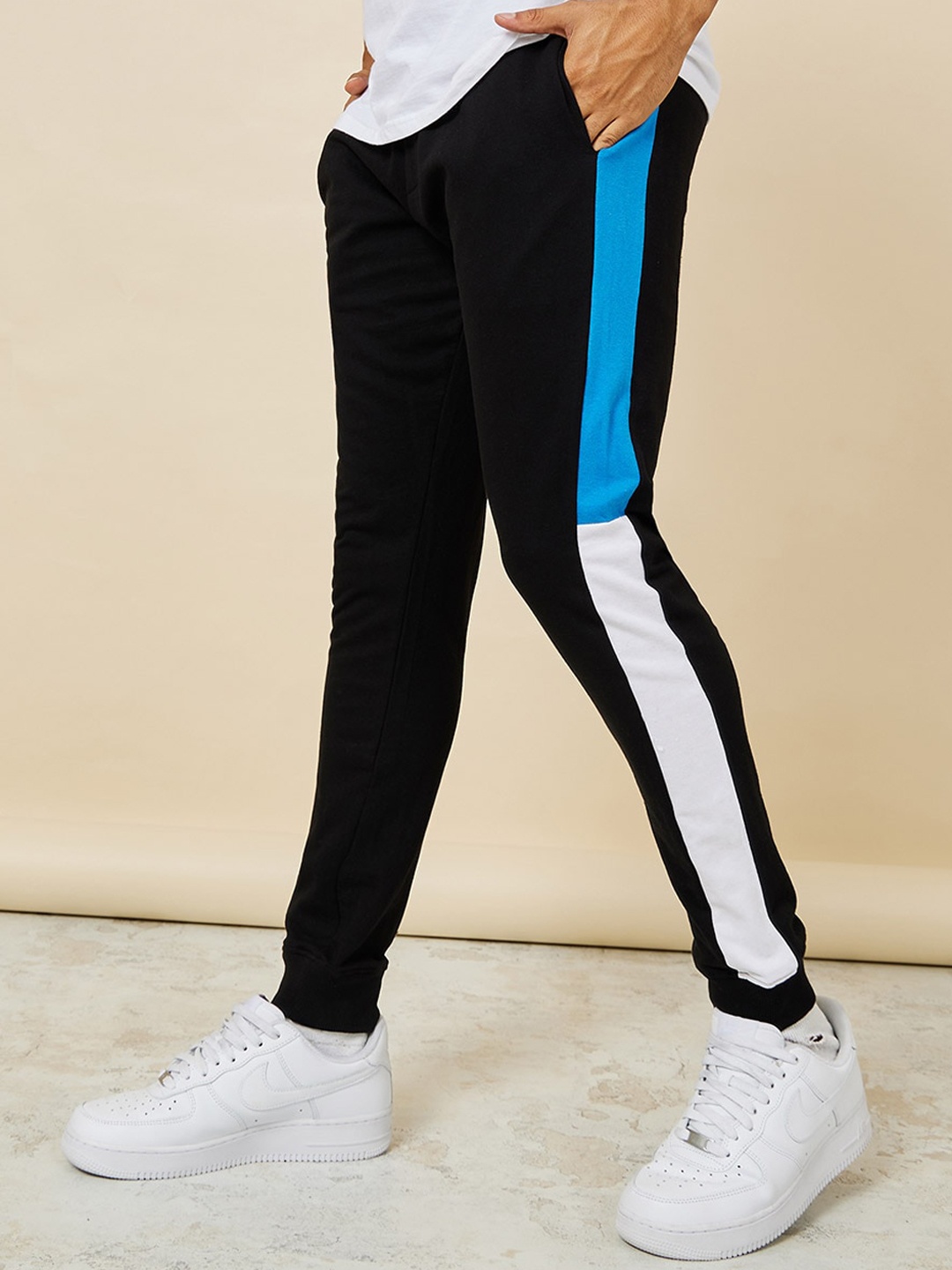 

Styli Men Side Taping Slim-Fit Cotton Joggers, Black