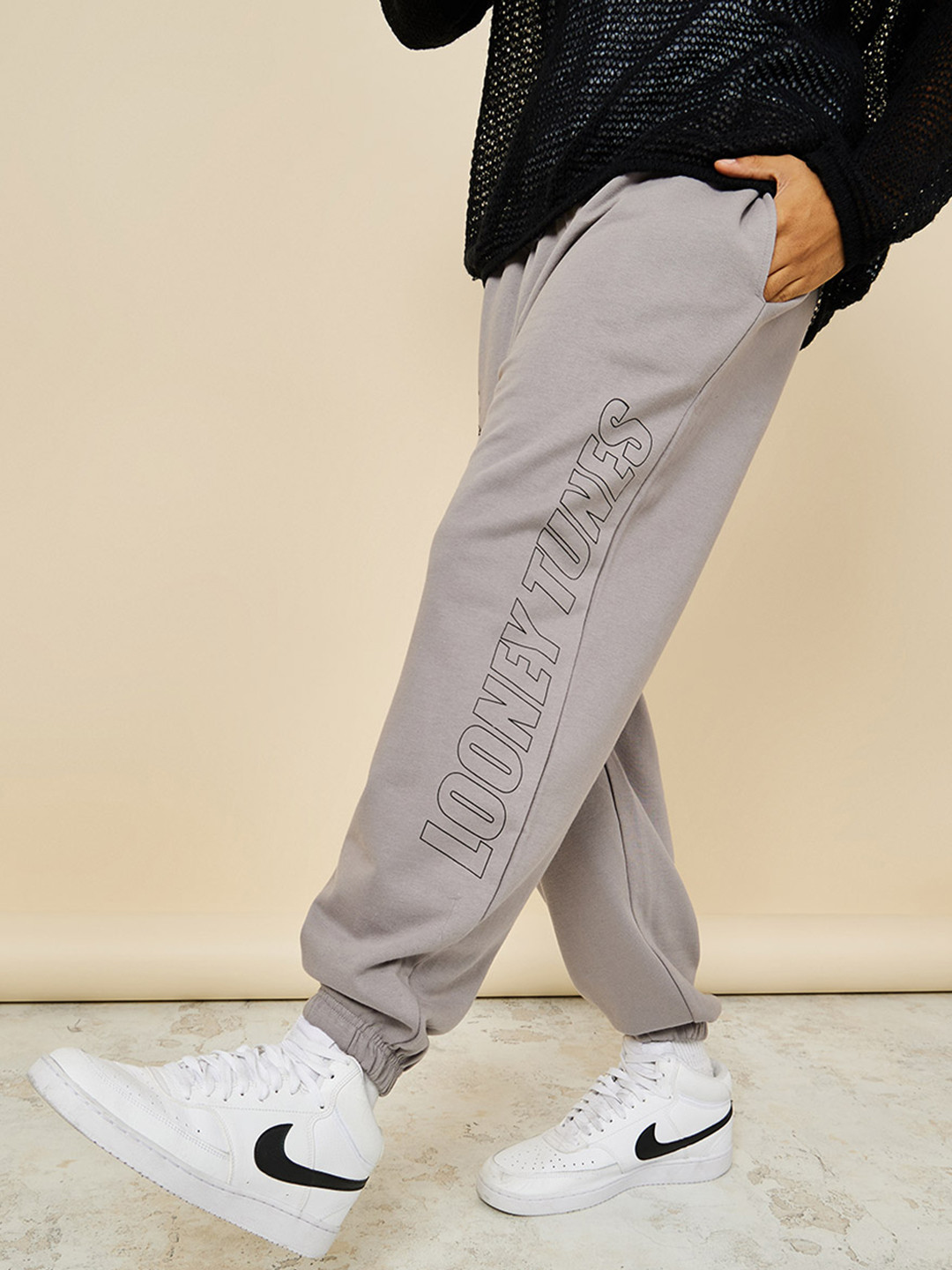 

Styli Men Grey Printed Relaxed Fit Joggers