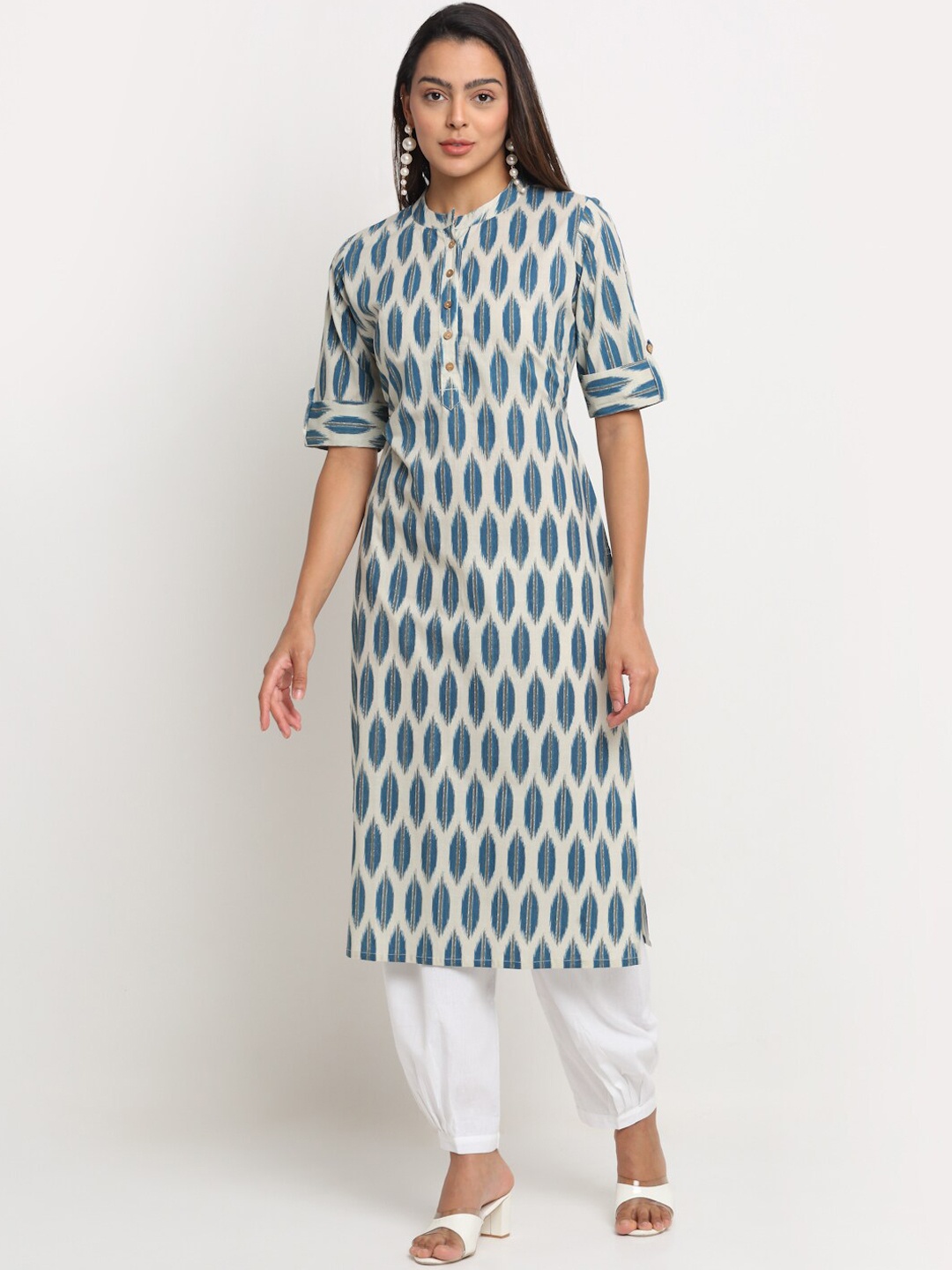 

KALINI Geometric Printed Floral Mandarin Collar Straight Cotton Kurta, Grey