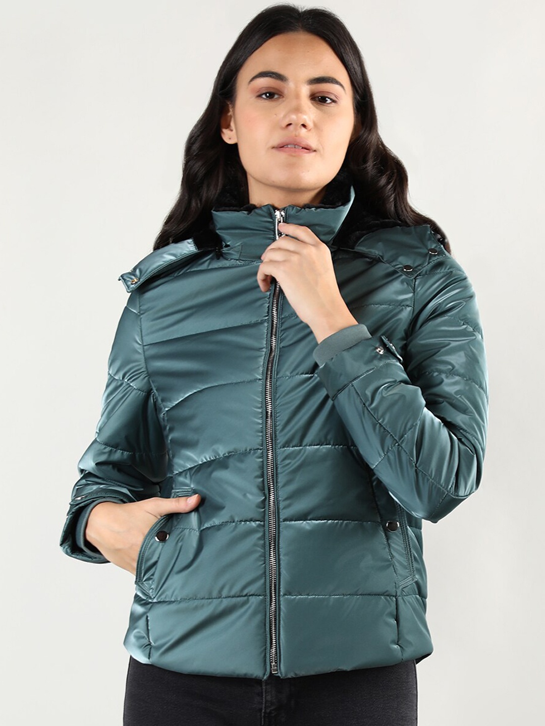 

LURE URBAN Women Teal Padded Jacket