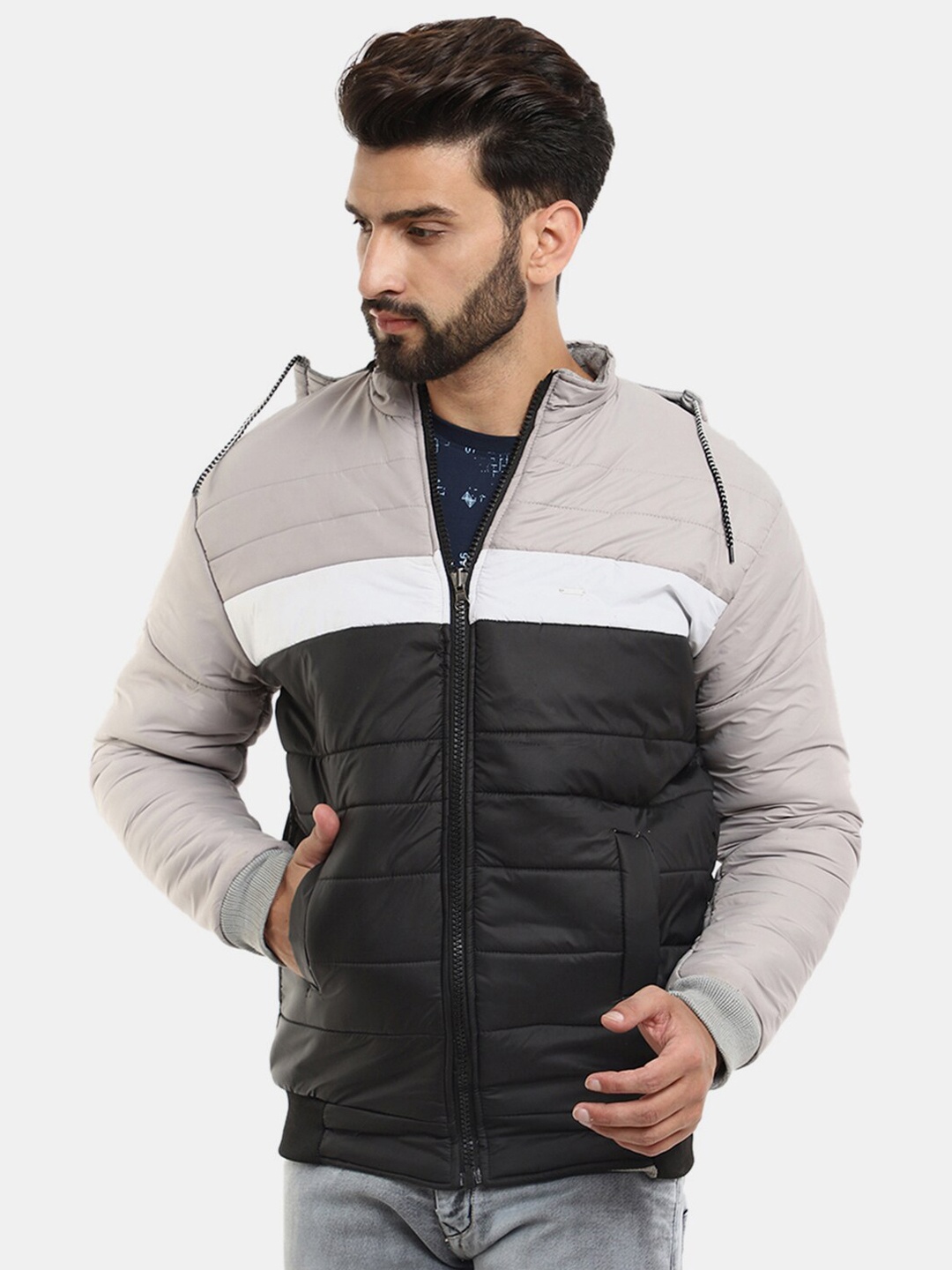 

V-Mart Men Black Grey Colourblocked Lightweight Puffer Jacket