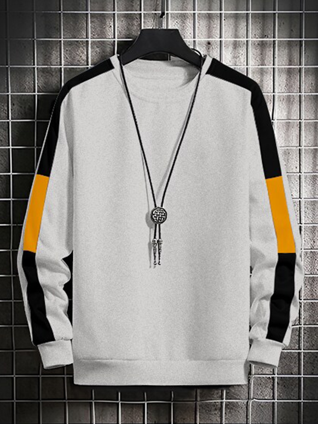 

GESPO Men Grey Fleece Striped Sweatshirt