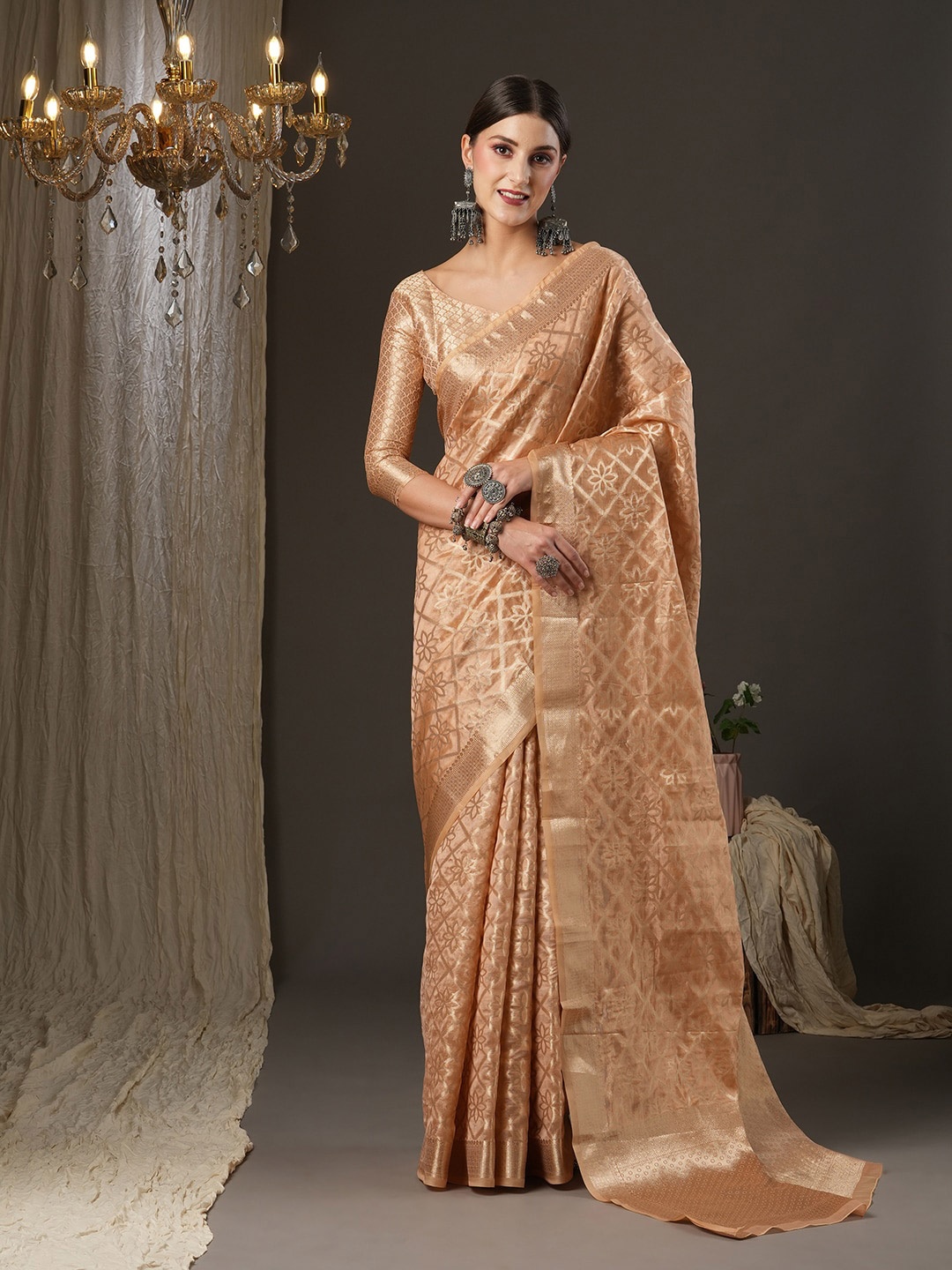 

Saree mall Peach-Coloured & Gold-Toned Ethnic Motifs Zari Organza Banarasi Saree
