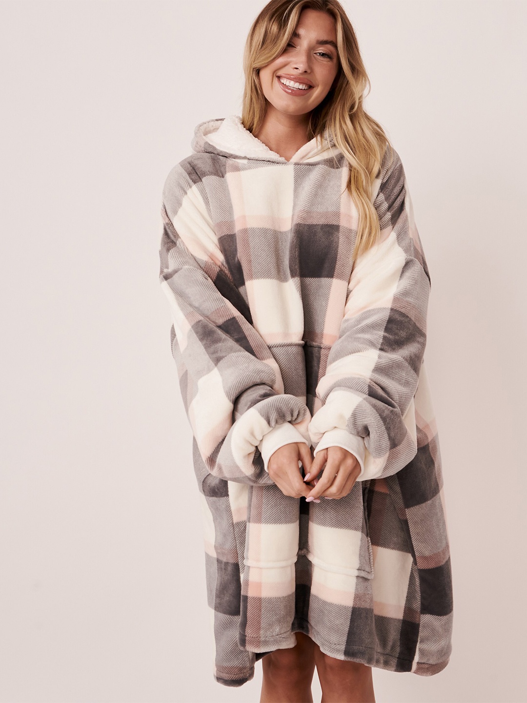 

La Vie en Rose Checked Knee Length Hooded Dress, Grey
