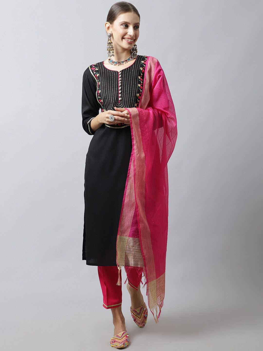 

Tulsattva Women Floral Embroidered Thread Work Kurta with Trousers & Dupatta, Black