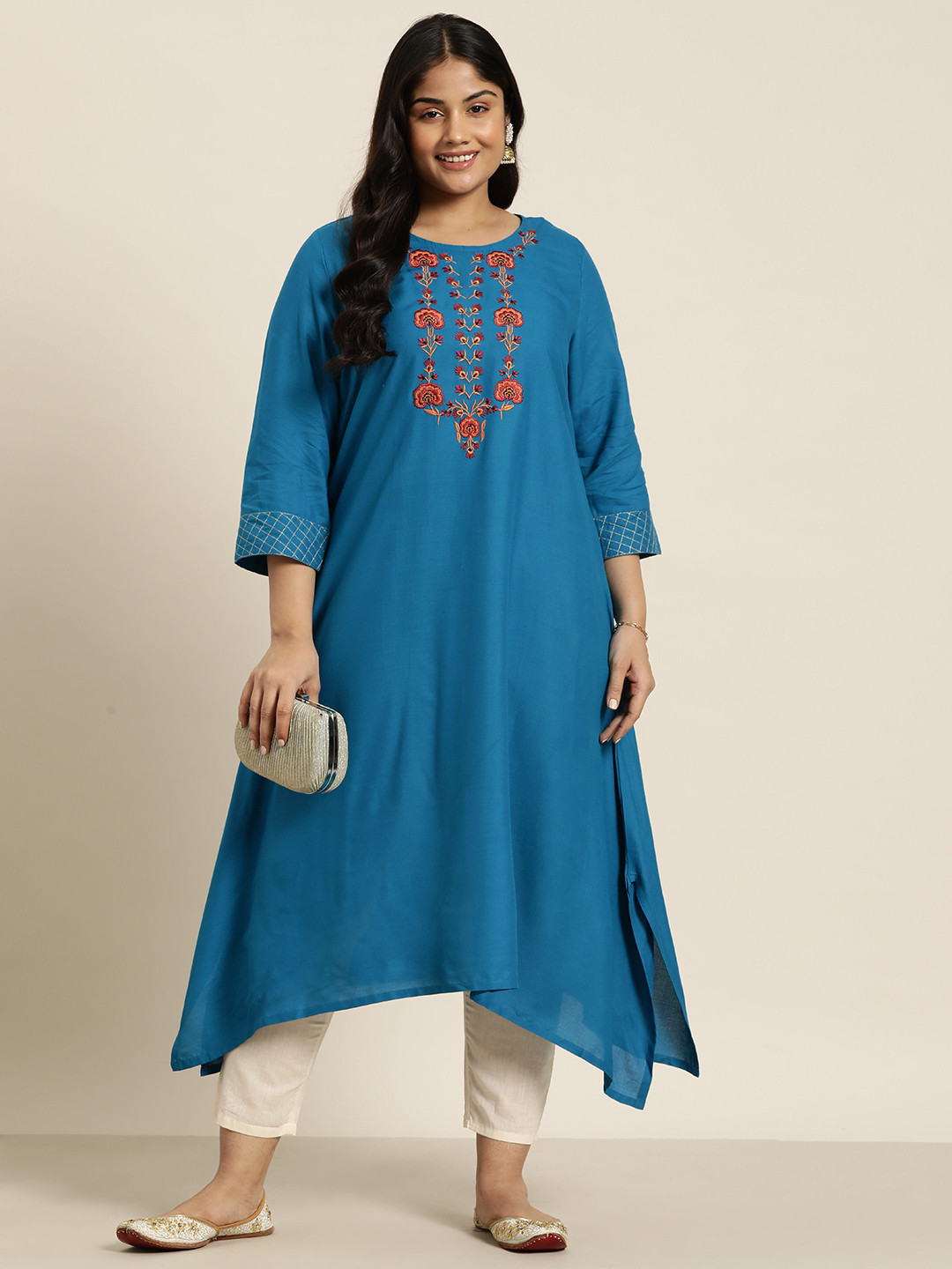 

Sztori Women Plus Size Ethnic Motifs Embroidered Kurta, Blue
