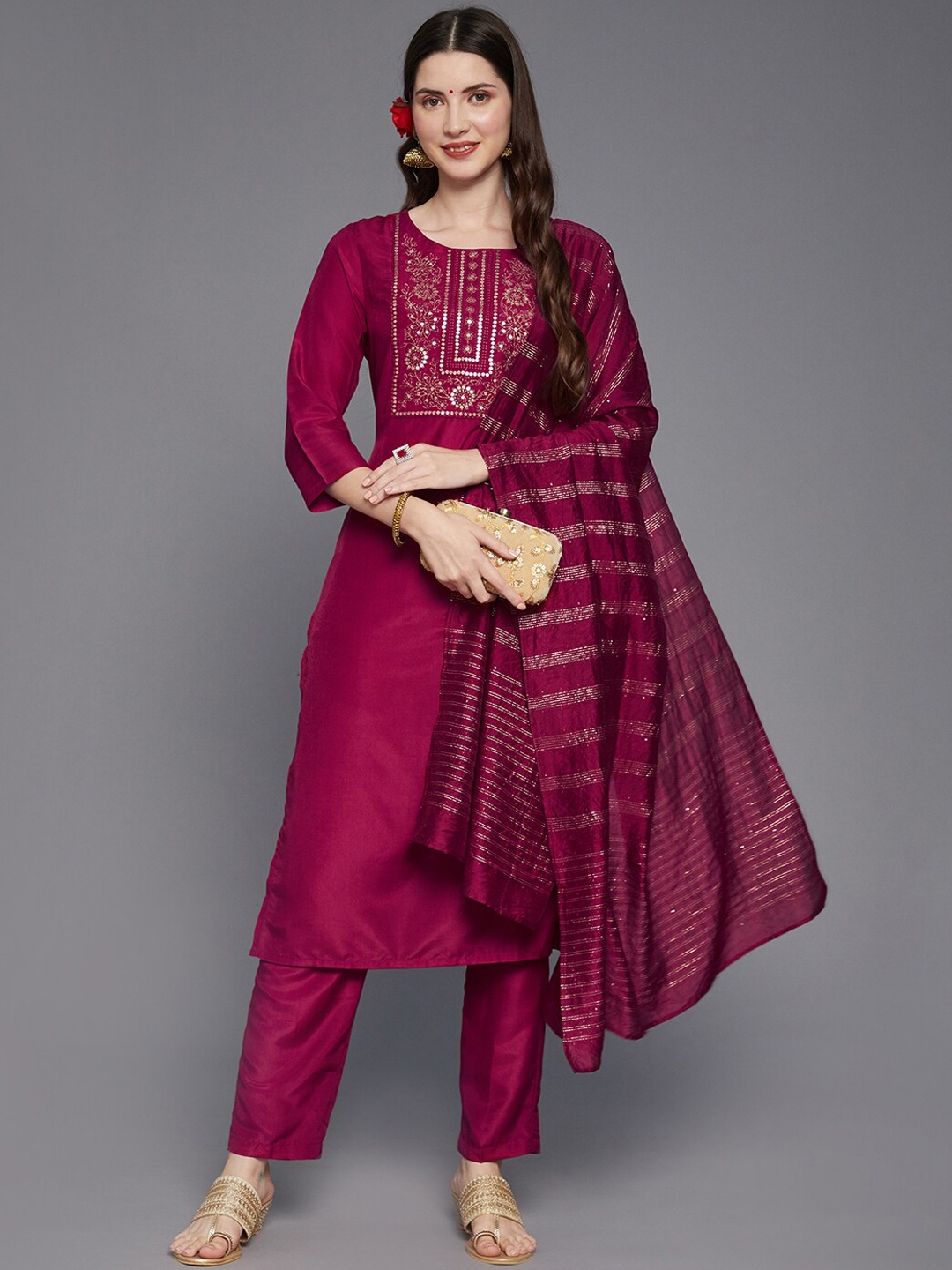 

Anubhutee Women Ethnic Embroidered Sequinned Kurta with Trousers & Dupatta, Maroon