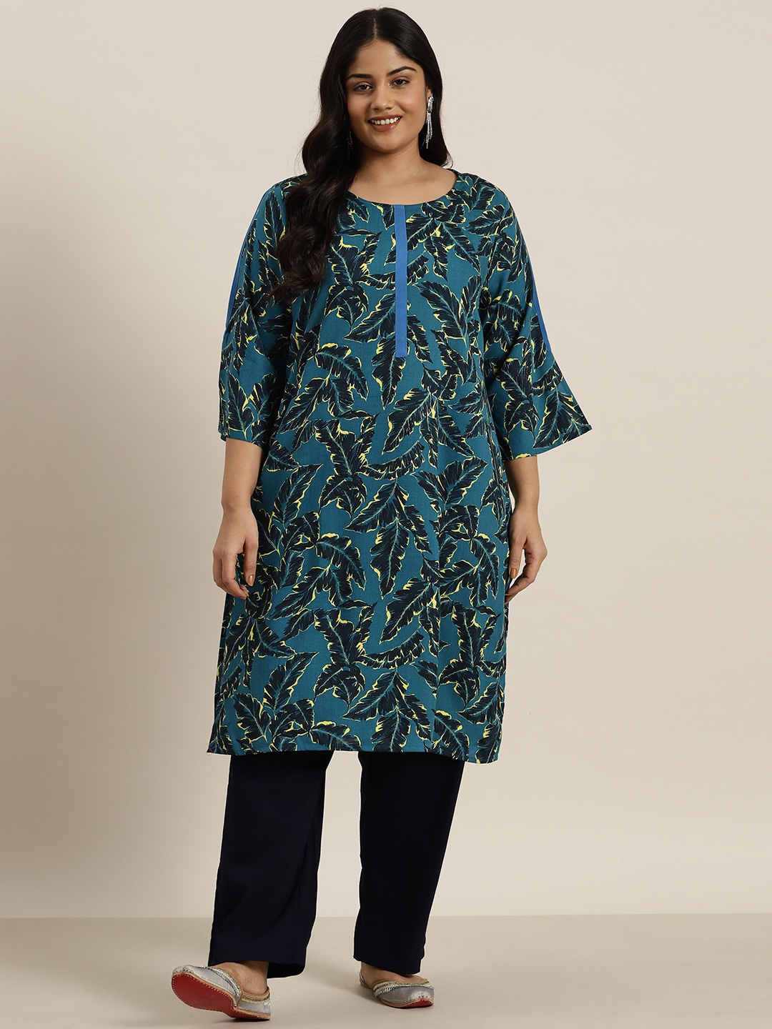 

Sztori Women Plus Size Floral Printed Kurta, Green