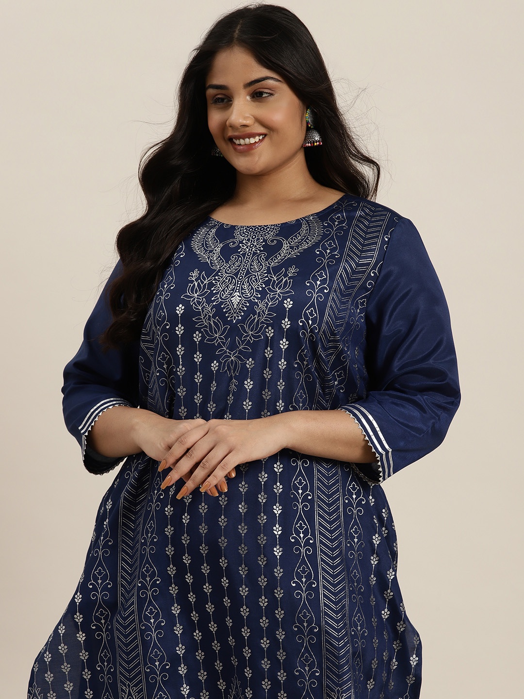 

Sztori Plus Size Ethnic Motifs Foil Print Straight Kurta, Navy blue