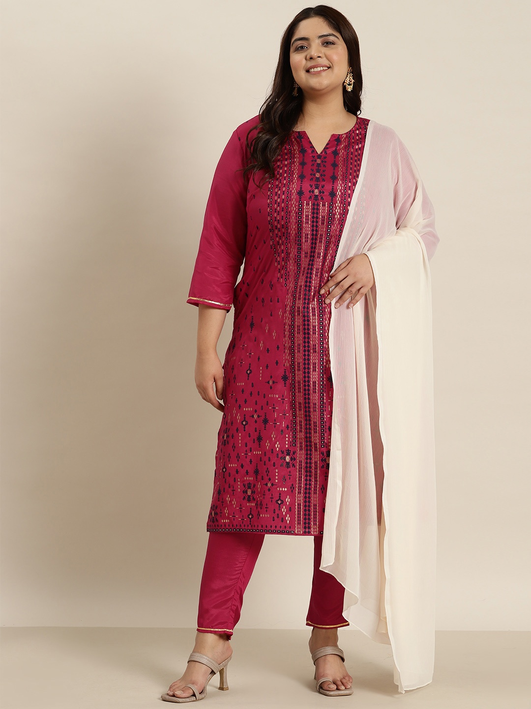 

Sztori Plus Size Ethnic Motifs Printed Kurta with Trousers & Dupatta, Magenta