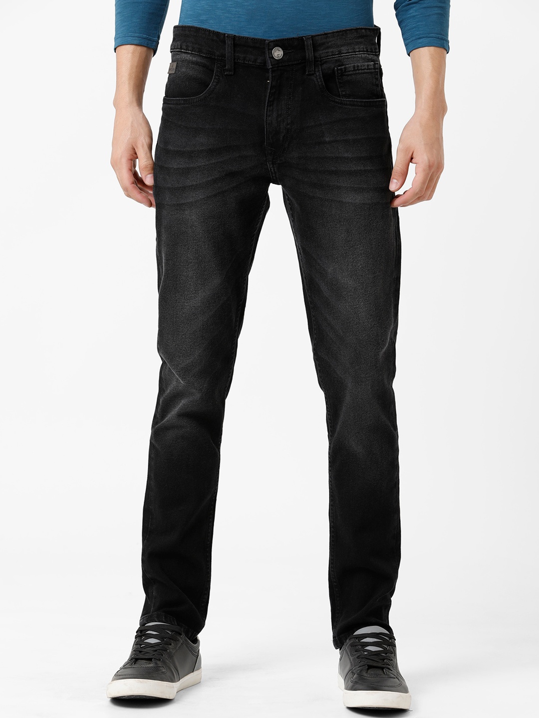 

WROGN Men Black Solid Slim Fit Heavy Fade Jeans