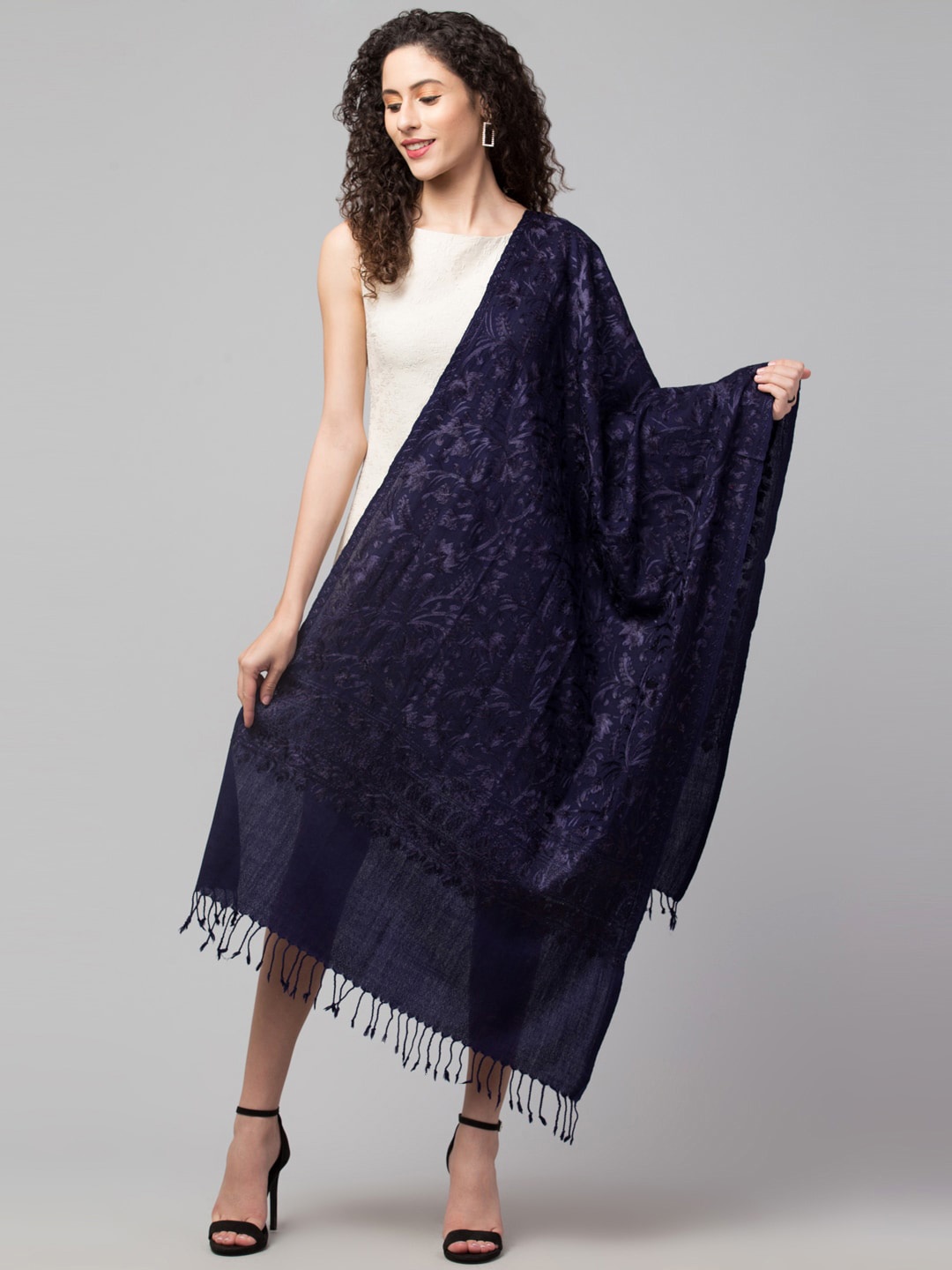 

Tweedle Women Blue Embroidered Pure Wool Kashmiri Shawl