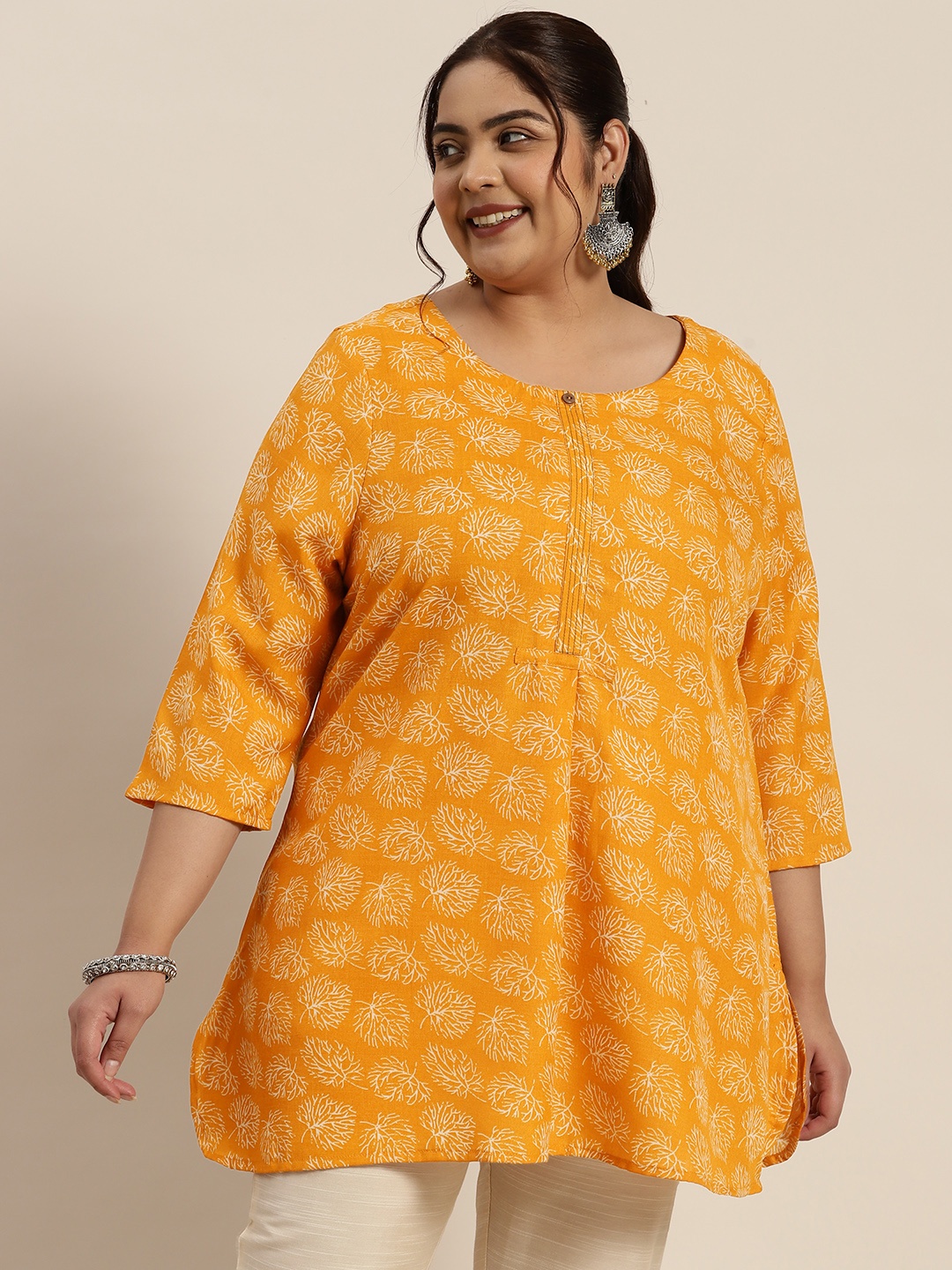 

Sztori Plus Size Floral Printed A-Line Kurti, Yellow