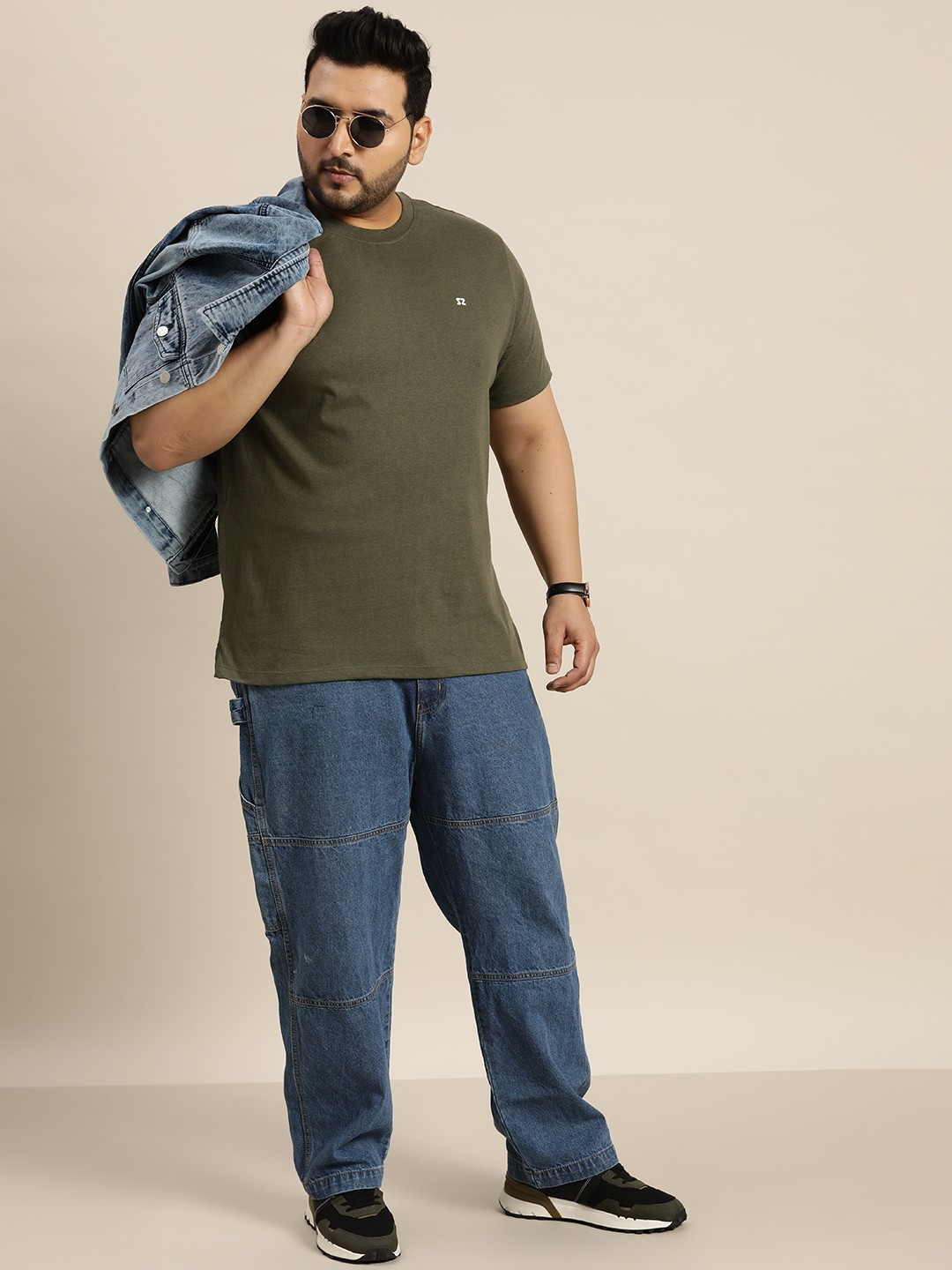

Sztori Plus Size Solid T-shirt, Olive