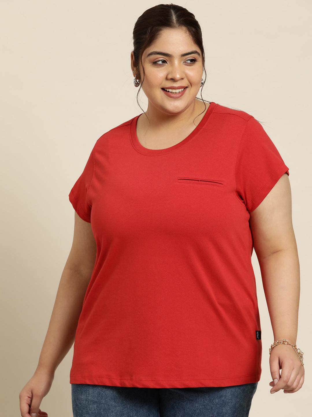 

Sztori Plus Size T-shirt, Red