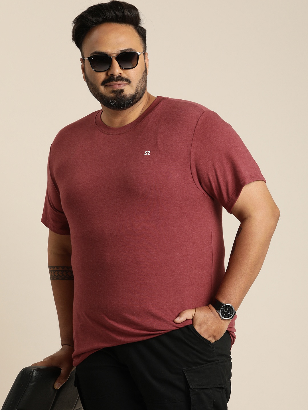 

Sztori Men Plus Size Solid Round Neck Casual T-shirt, Maroon