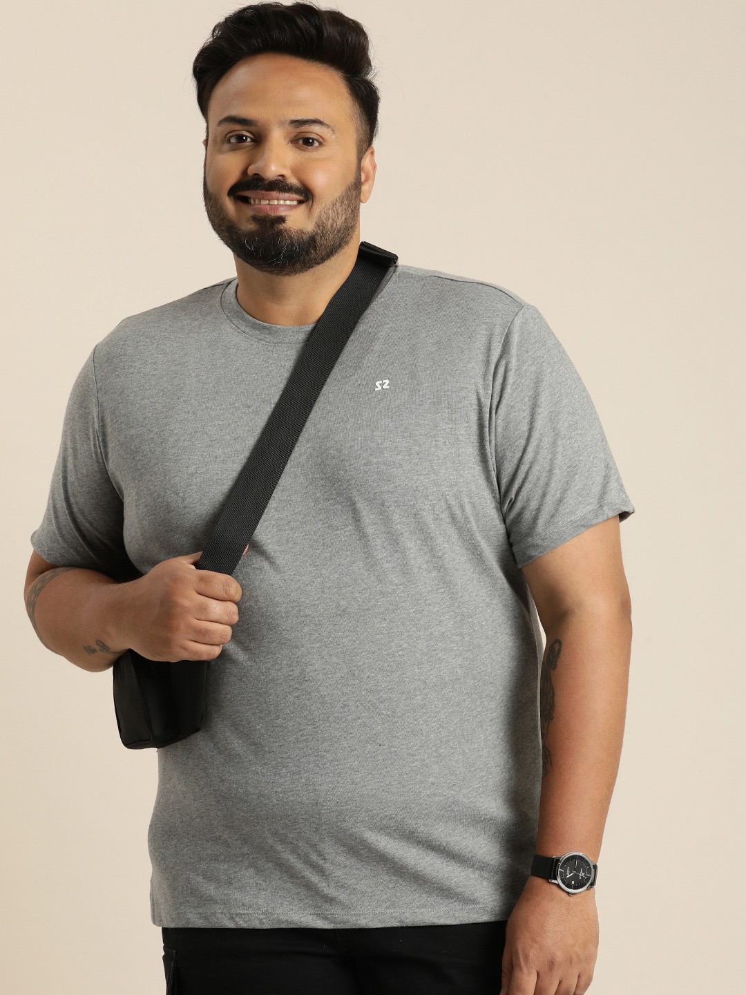 

Sztori Men Plus Size Solid Round Neck Casual T-shirt, Grey