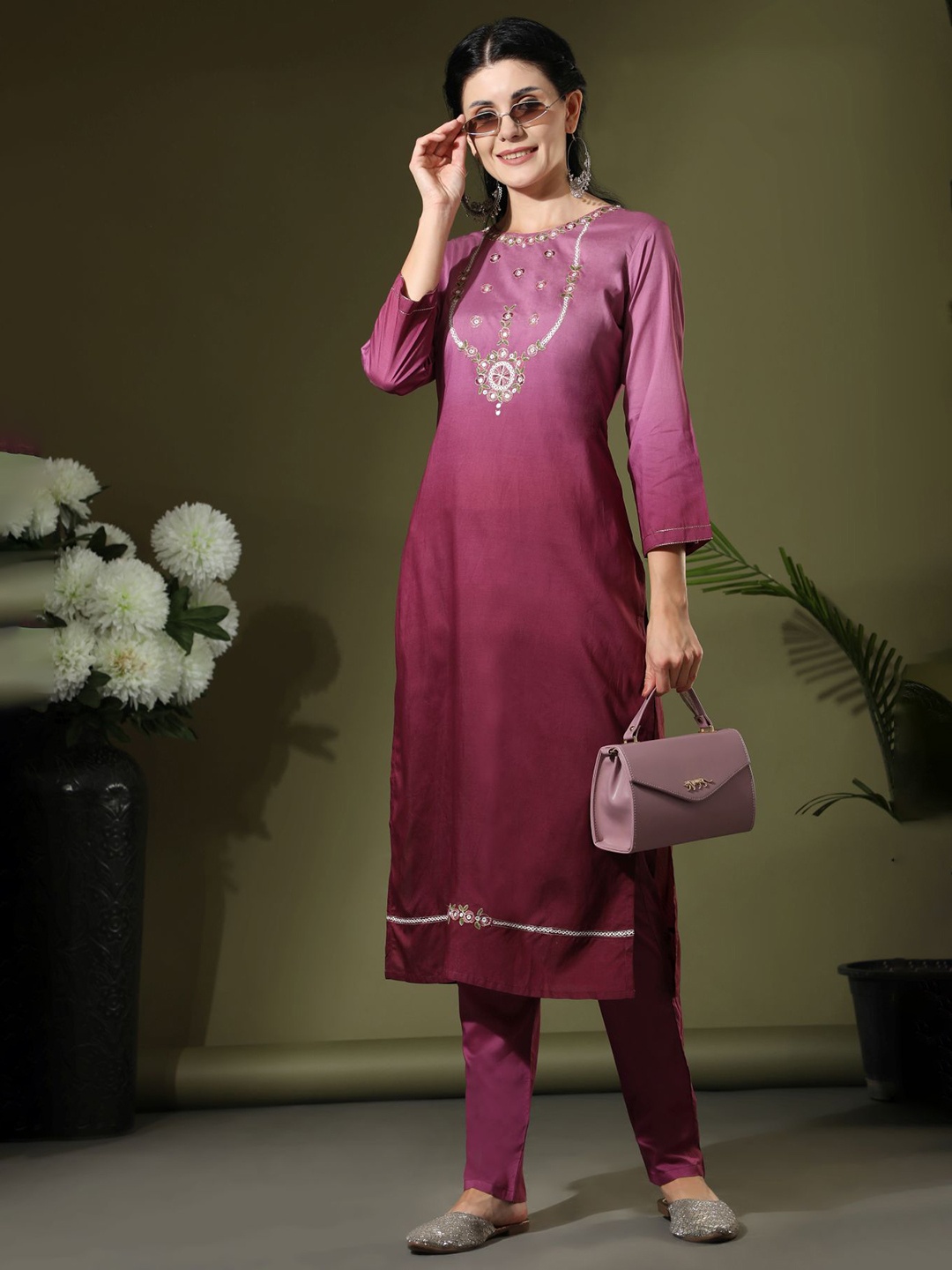 

KALINI Ombre Colourblocked Sequinned Linen Kurta with Trousers & With Dupatta, Pink