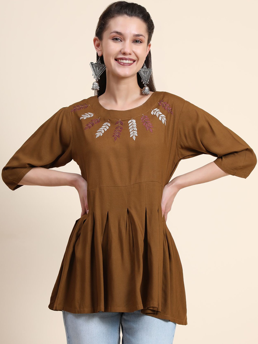 

KALINI Floral Embroidered Linen Panelled Kurti, Brown