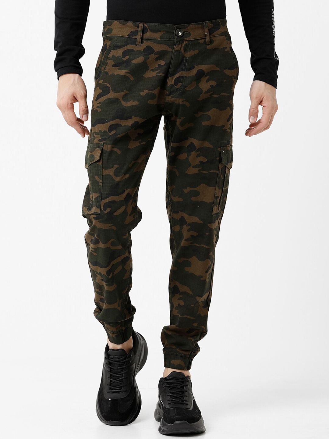 

WROGN Men Olive Green Camouflage Printed Joggers