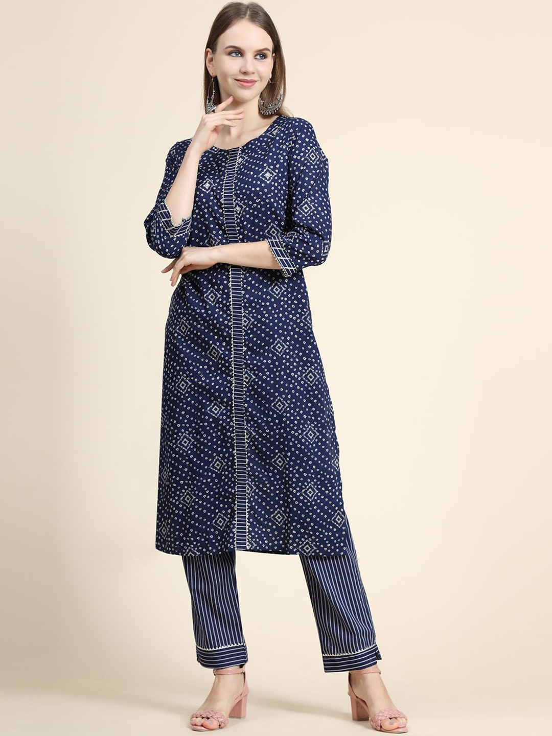 

KALINIFloral Printed Thread Work Linen Kurta with Trousers & With Dupatta, Blue
