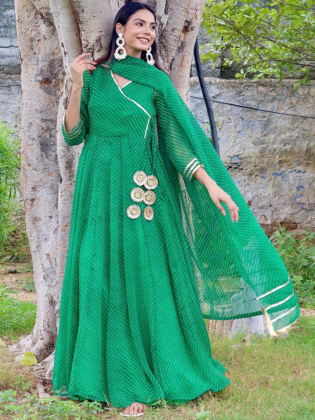 

OneWe Women Leheriya Printed Angrakha Kurta with Trousers & Dupatta, Green
