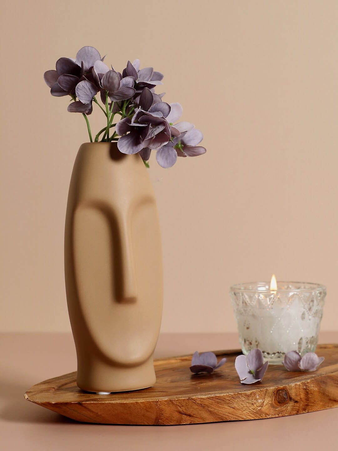 

Bonhomie Beige Solid Face Shaped Acrylic Vase