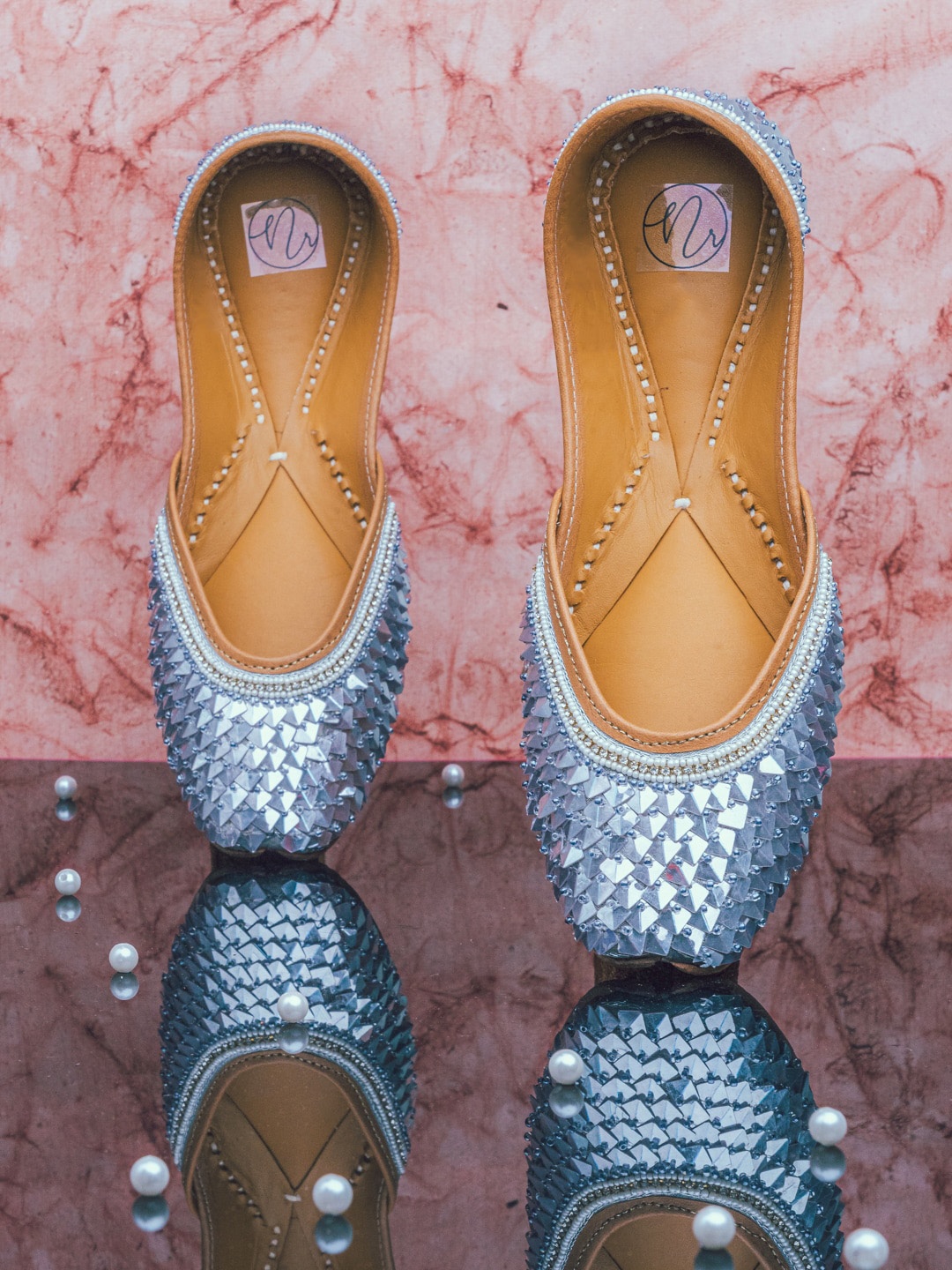 

NR By Nidhi Rathi Women Embellished Ethnic Mojaris, Silver