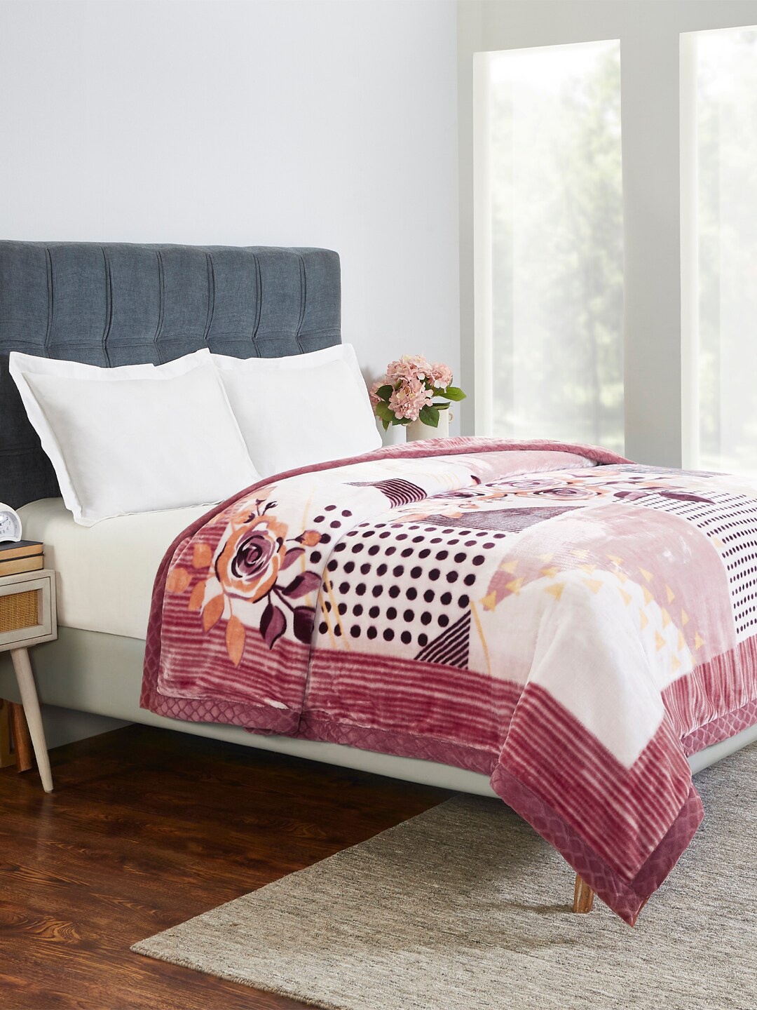 

MYTRIDENT Maroon White Floral AC Room 600 GSM Double Bed Blanket