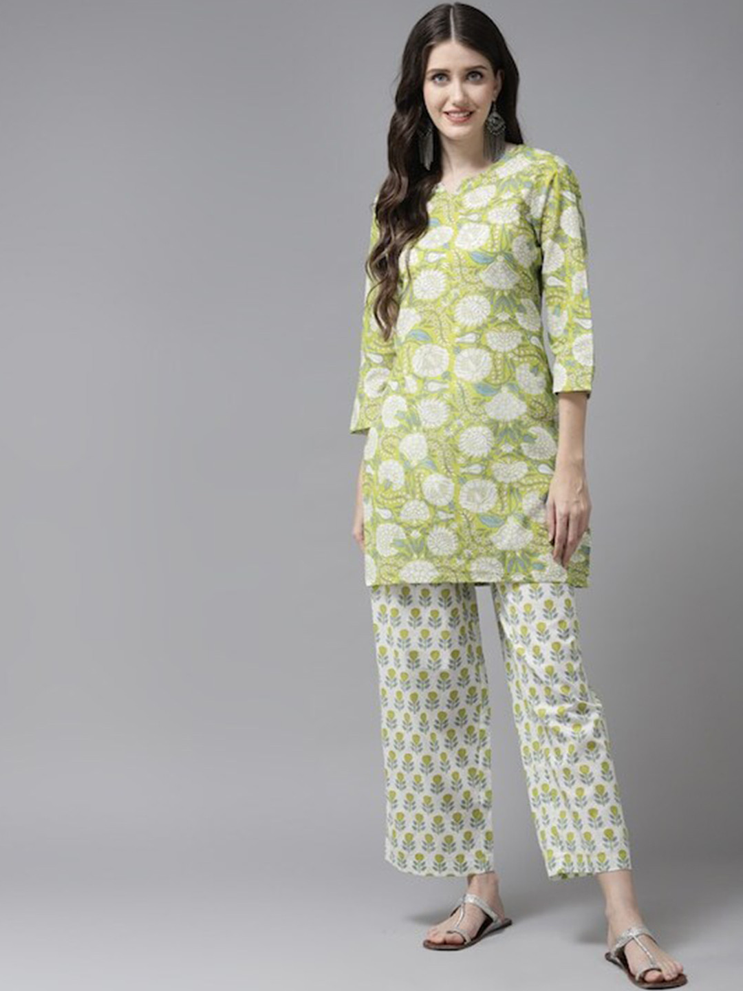 

Amirah s Women Floral Printed Pure Cotton Kurti with Palazzos, Green