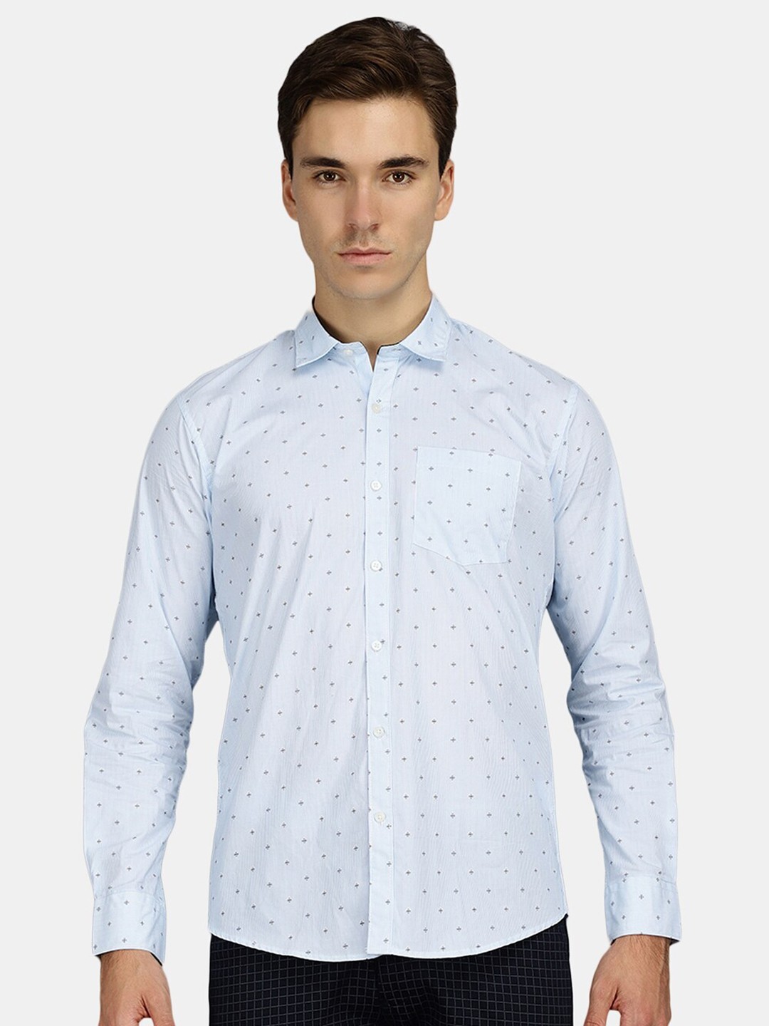 

V-Mart Men Blue Classic Printed Cotton Casual Shirt