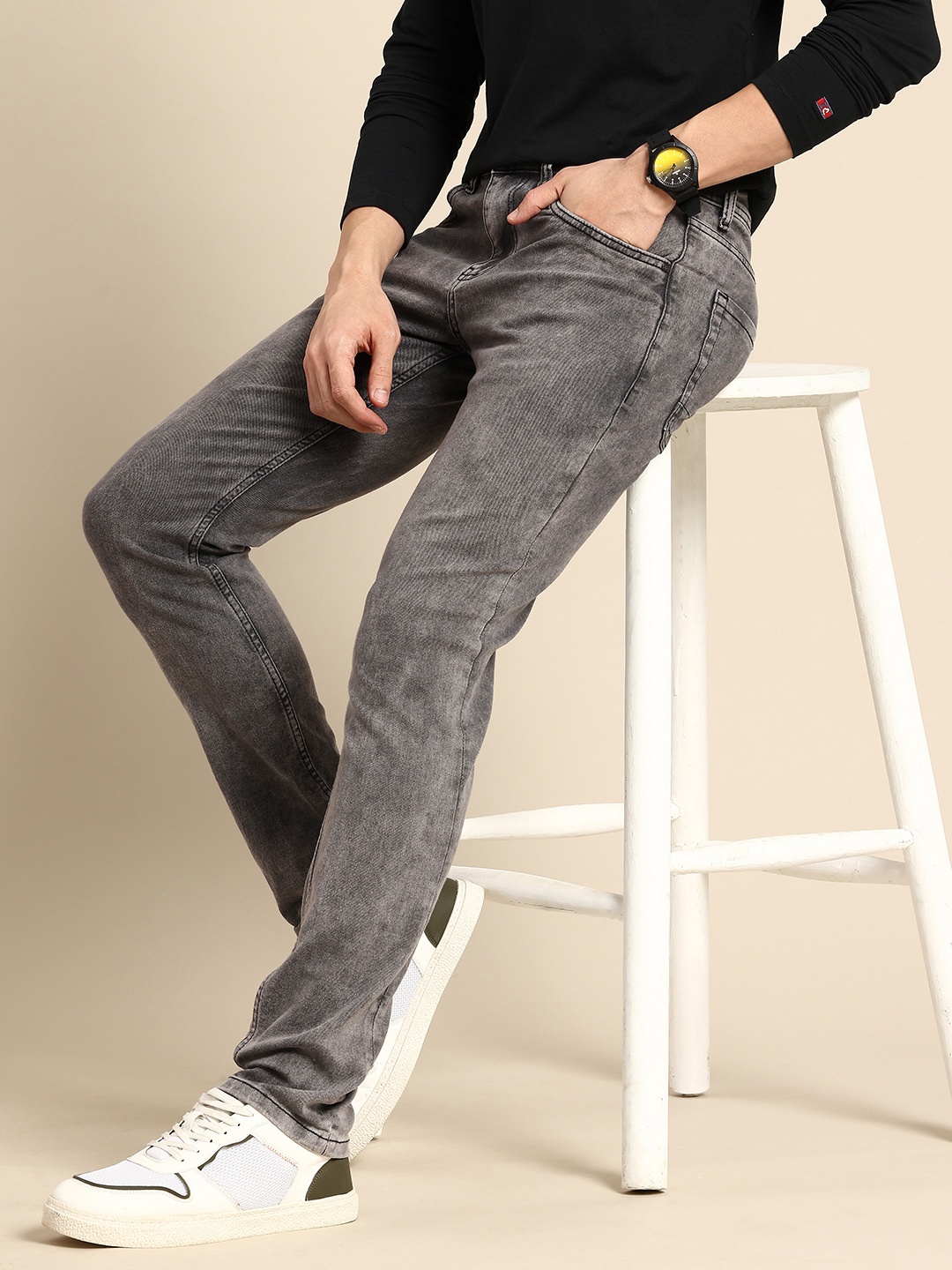 

Being Human Men Skinny Fit Light Fade Stretchable Jeans, Black