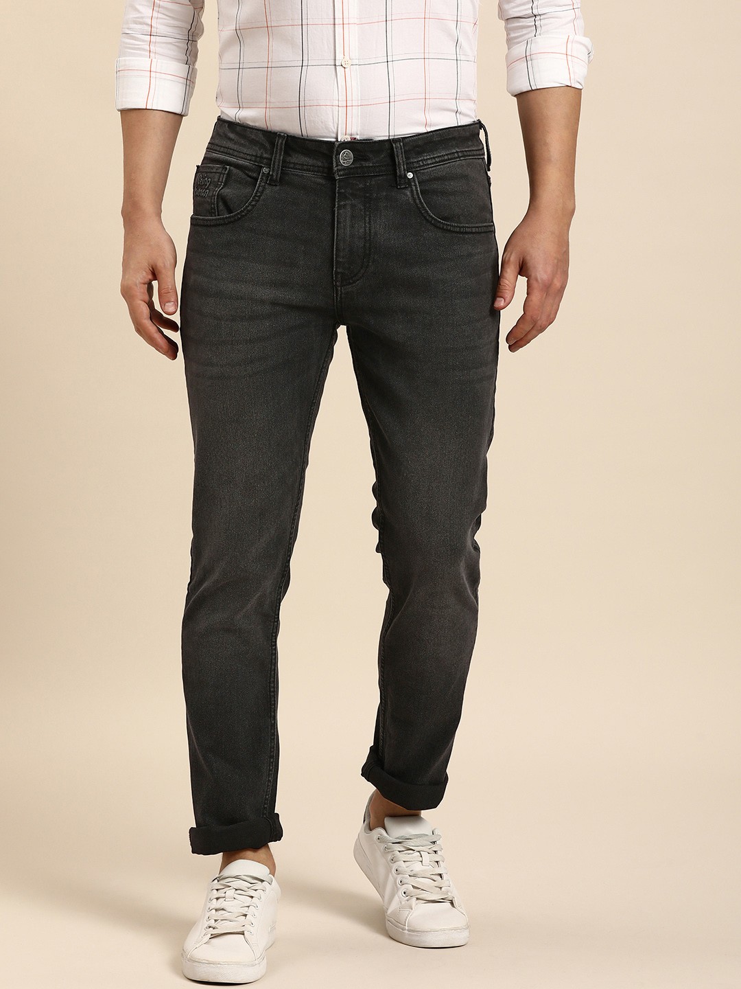 

Being Human Men Skinny Fit Light Fade Stretchable Jeans, Black