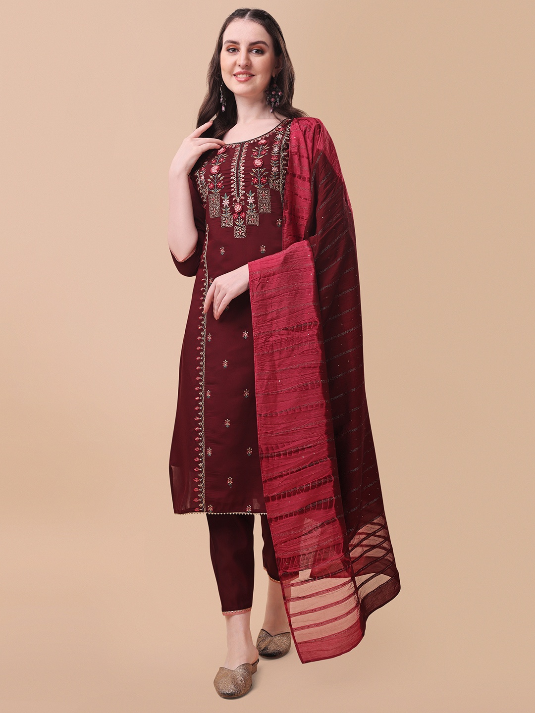 

Berrylicious Women Floral Embroidered Chanderi Cotton Kurta with Trousers & Dupatta, Maroon