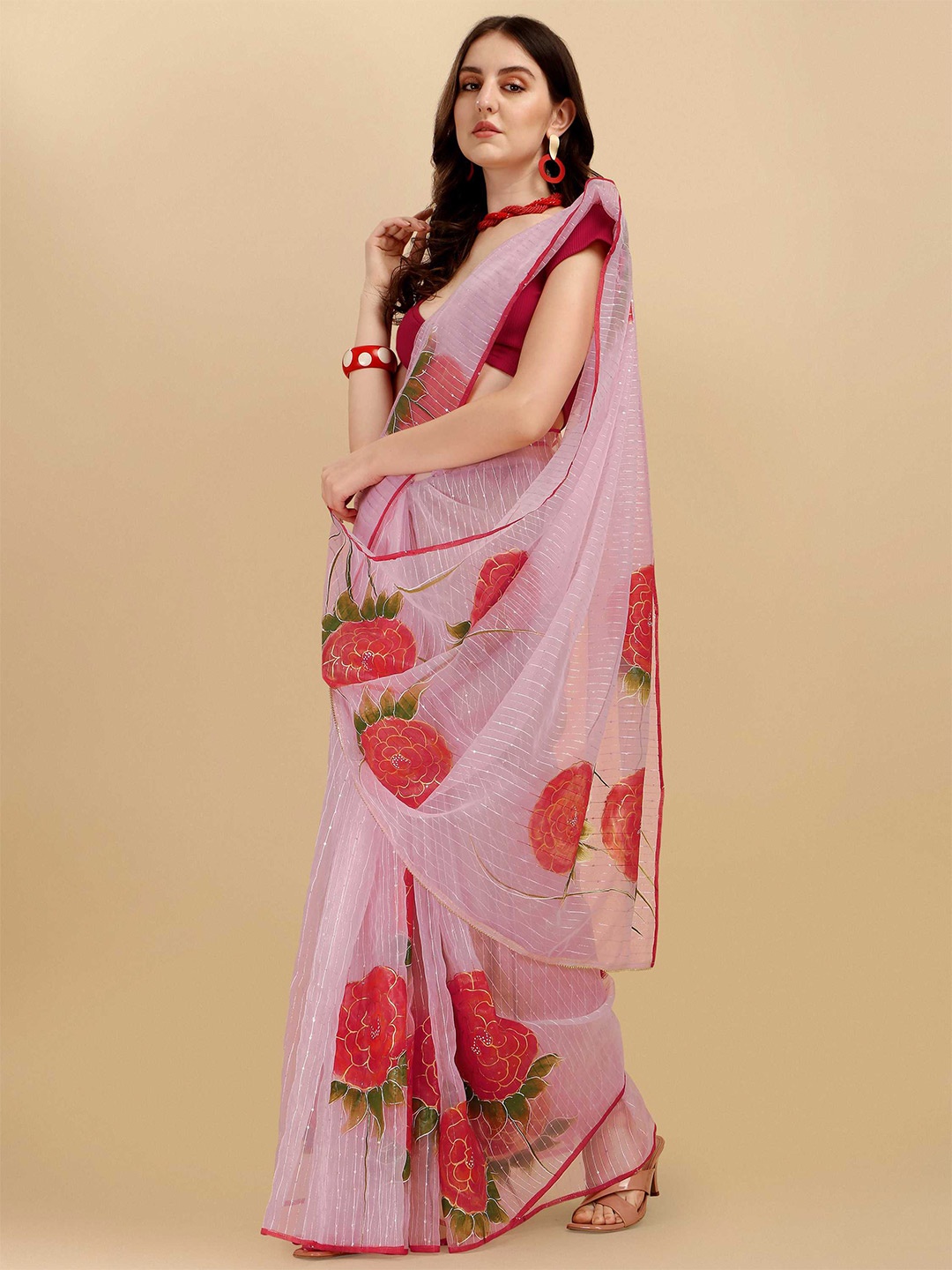 

DUNGRANI Lavender & Red Floral Sequinned Organza Saree