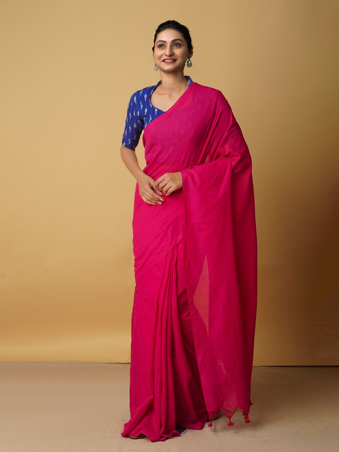 

Unnati Silks Pink Pure Linen Jamdani Saree