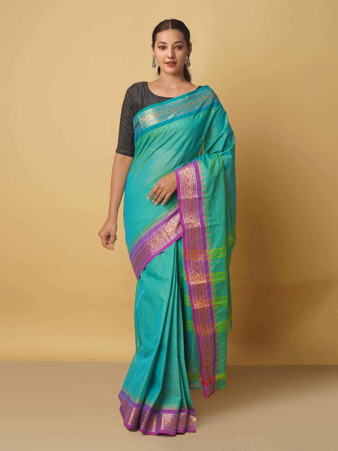 

Unnati Silks Green & Gold-Toned Pure Cotton Kanjeevaram Saree